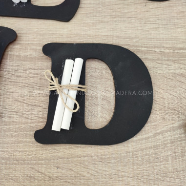 diseño de mini pizarra de Forja y Madera con caracter