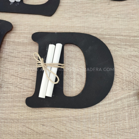 diseño de mini pizarra de Forja y Madera con caracter