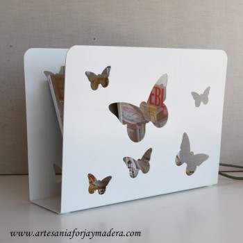 revistero de hierro mariposas