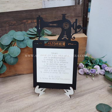 Placa Conmemorativa a la mejor costurera