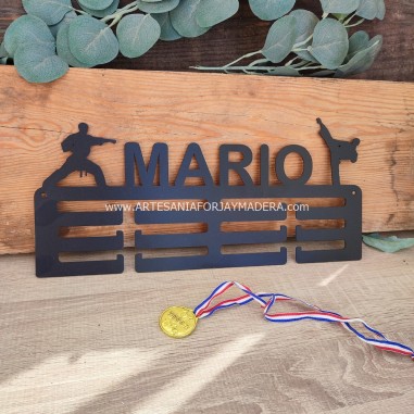 Medallero Triple Karate Masculino