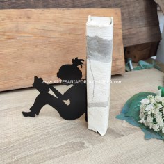 Sujeta Libros Niña