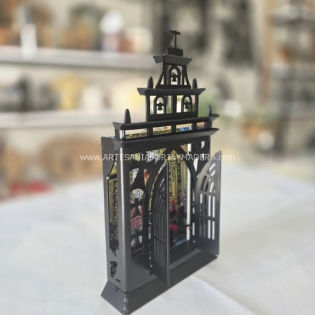 figura de la ermita del santo de Forja y Madera