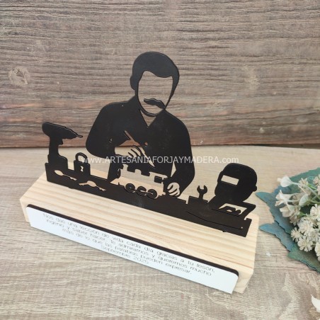 placa o detalle de jubilacion exclusivo de Forja y Madera para manitas