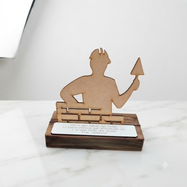 regalo de jubilacion para albañil en silueta de madera