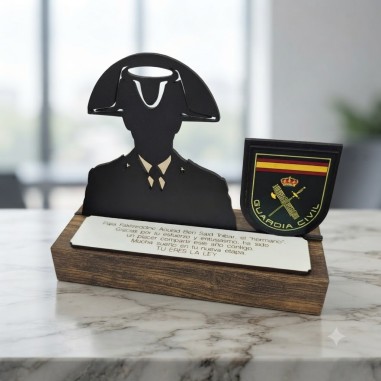 homenaje de jubilacion para agente de la benemerita