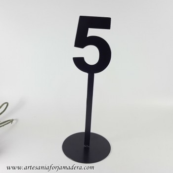 mesero de hierro sencillo personalizado para eventos 2