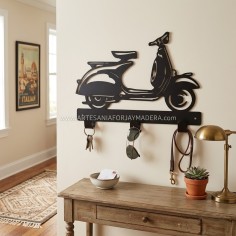 percha de pared de acero con silueta de moto vespa personalizada