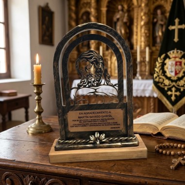 placa de agradecimiento a cristo realizada en forja