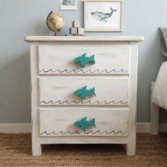 tirador de mueble con diseño de silueta de tiburon exclusivo de Forja y Madera