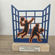 trofeo 3d de padel con silueta de pista personalizado 2