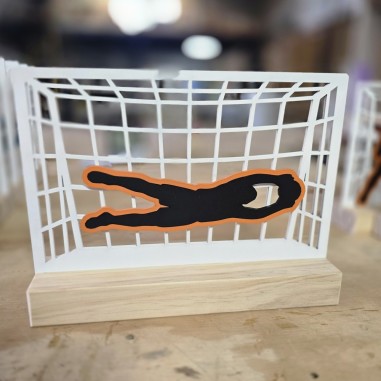trofeo artesanal de madera y diseño para torneos de futbol