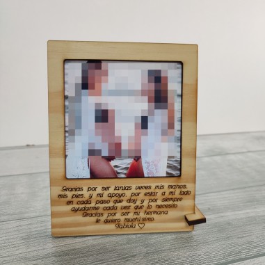 marco de fotos estilo polaroid de madera exclusivo de Forja y Madera