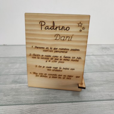 detalle artesanal de madera con mensaje emotivo para padrinos