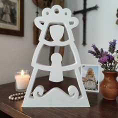 Silueta de pie de la Divina Pastora y Virgen del Rocío en forjaymadera España