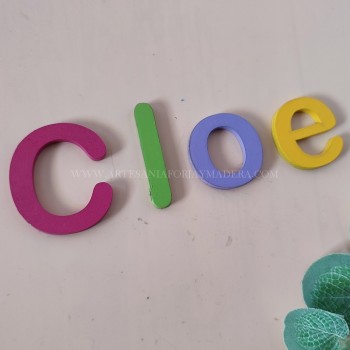 Mini nombre 4 letras colorines 2