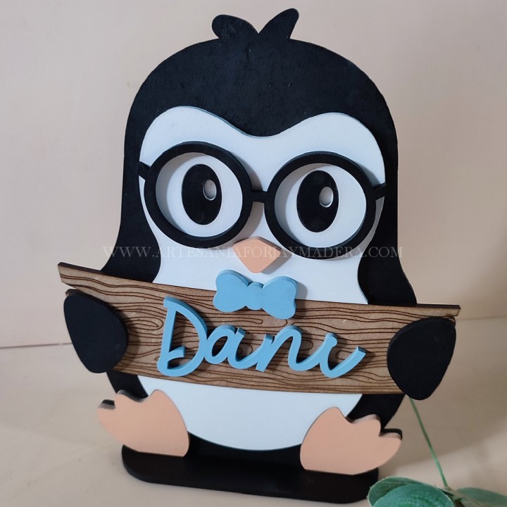 Pingüino 3D con nombre